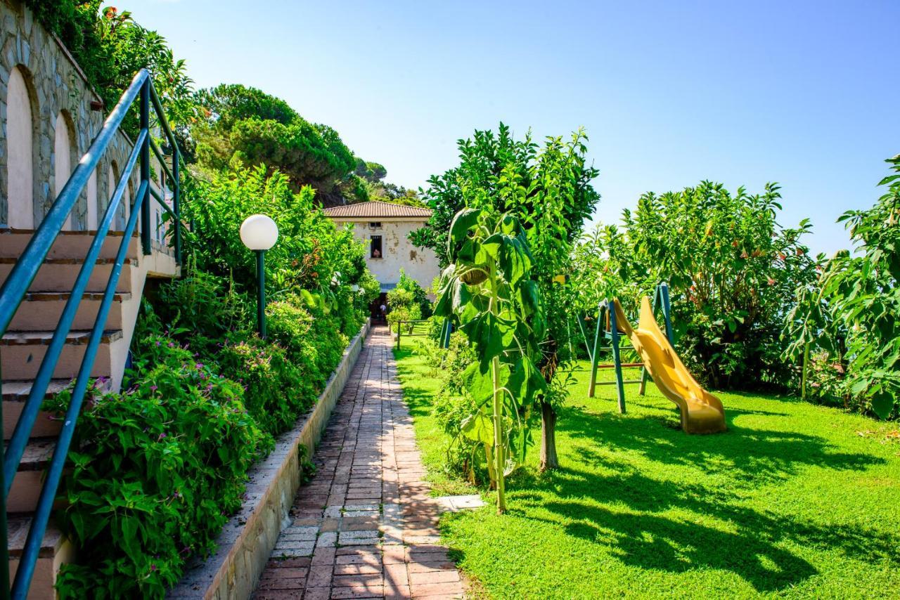 Lido Paradiso Resort Pisciotta Exterior photo