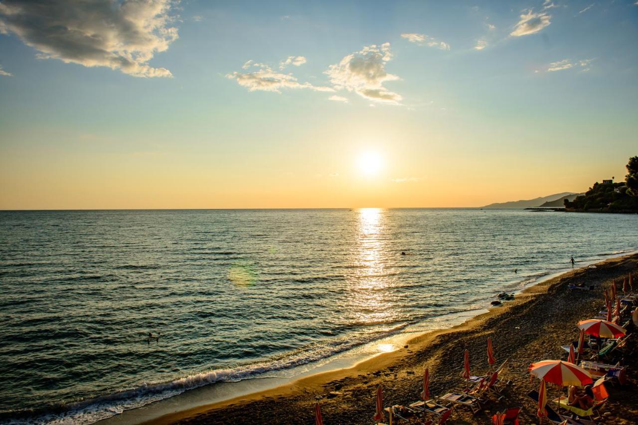 Lido Paradiso Resort Pisciotta Exterior photo